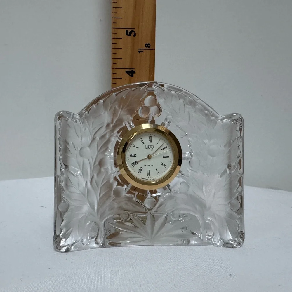 Vintage Mikasa Elegant Crystal Clock with Gold Accents (NWT).